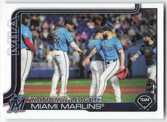 2025 Topps #340 Team Card Miami Marlins 740